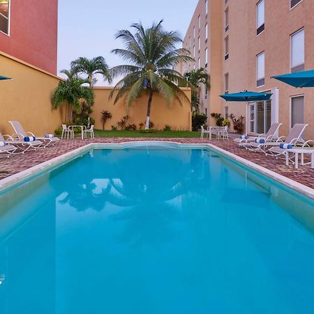 City Express Junior By Marriott Cancun Ngoại thất bức ảnh