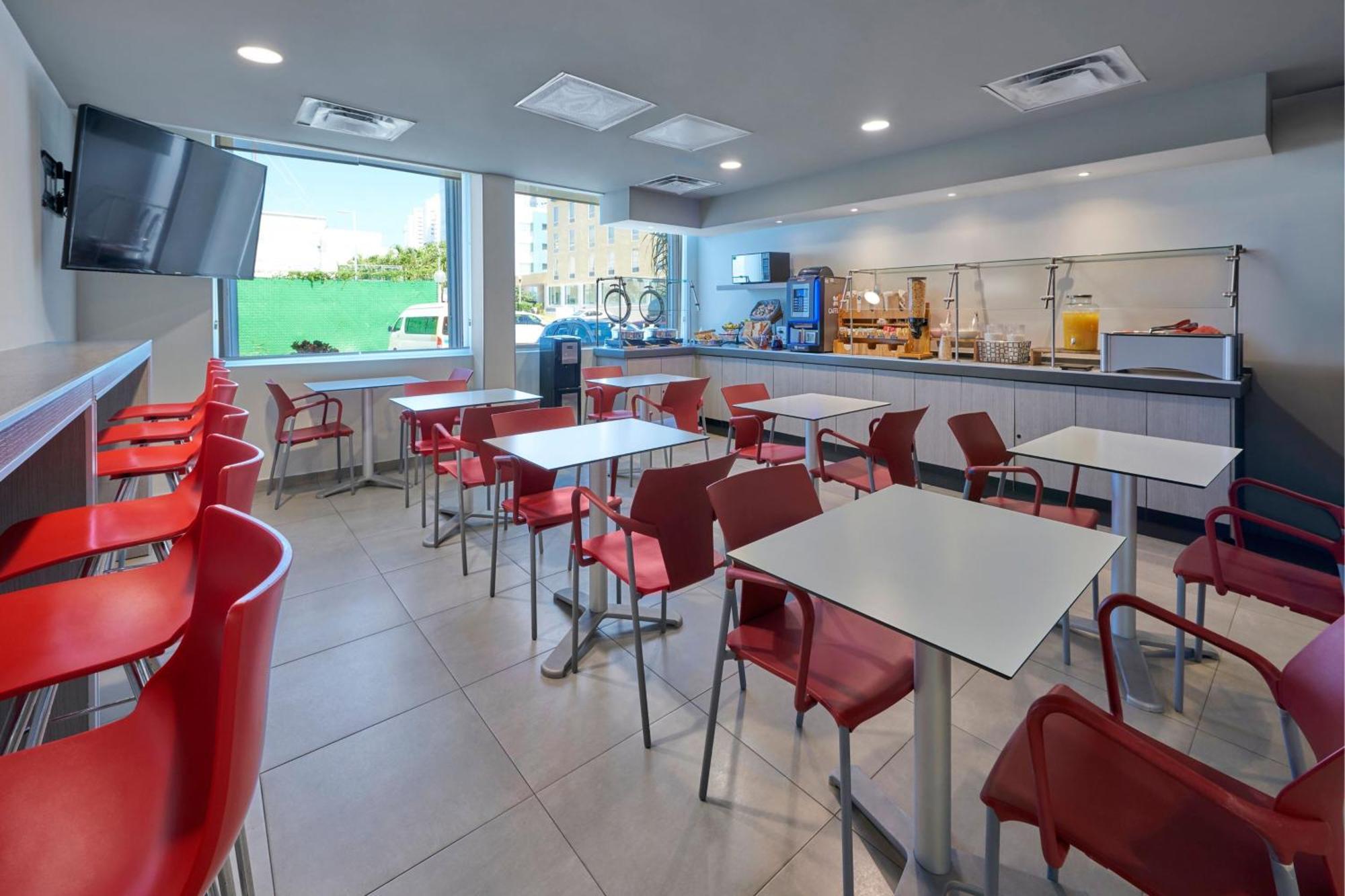 City Express Junior By Marriott Cancun Ngoại thất bức ảnh