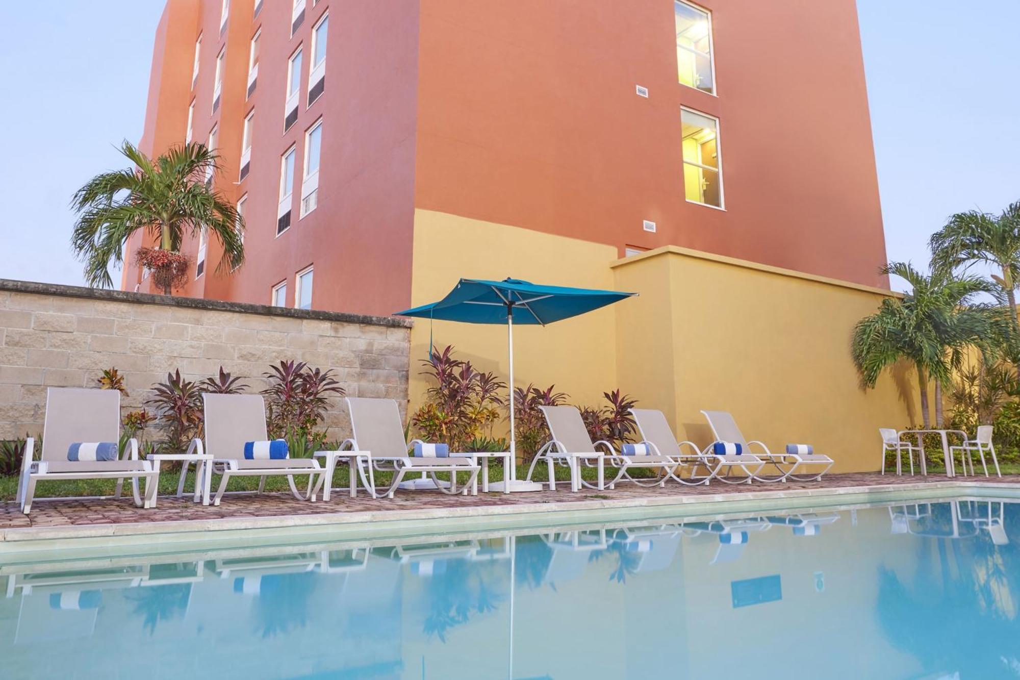City Express Junior By Marriott Cancun Ngoại thất bức ảnh