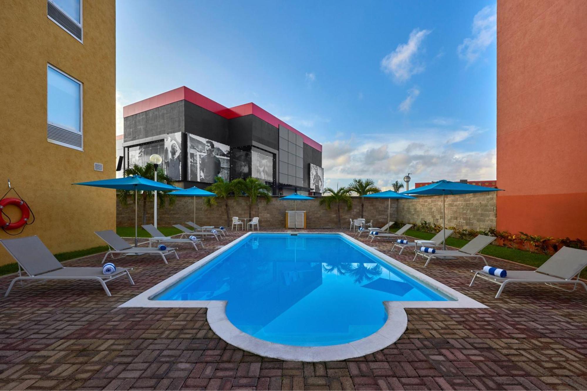 City Express Junior By Marriott Cancun Ngoại thất bức ảnh