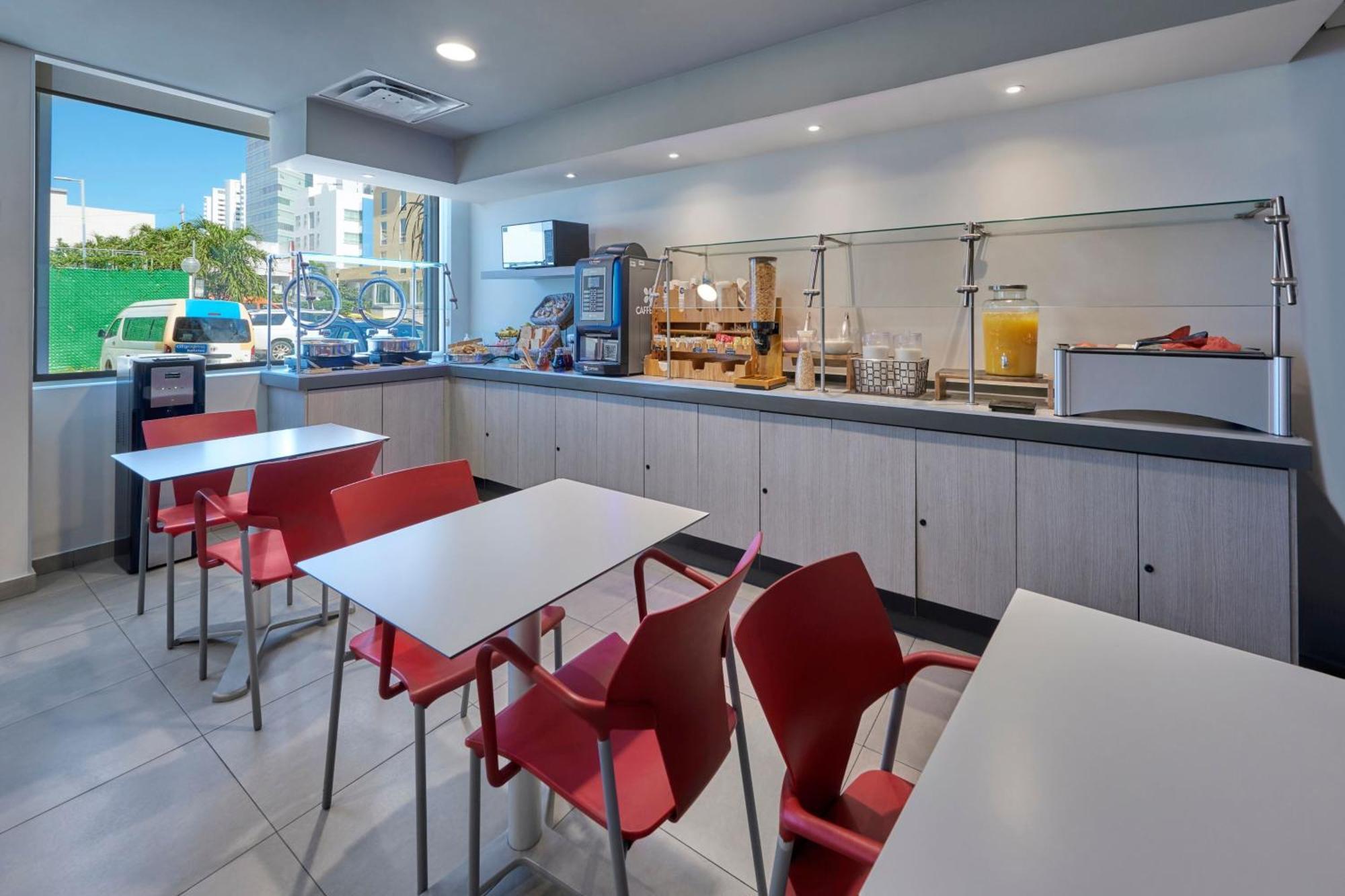 City Express Junior By Marriott Cancun Ngoại thất bức ảnh