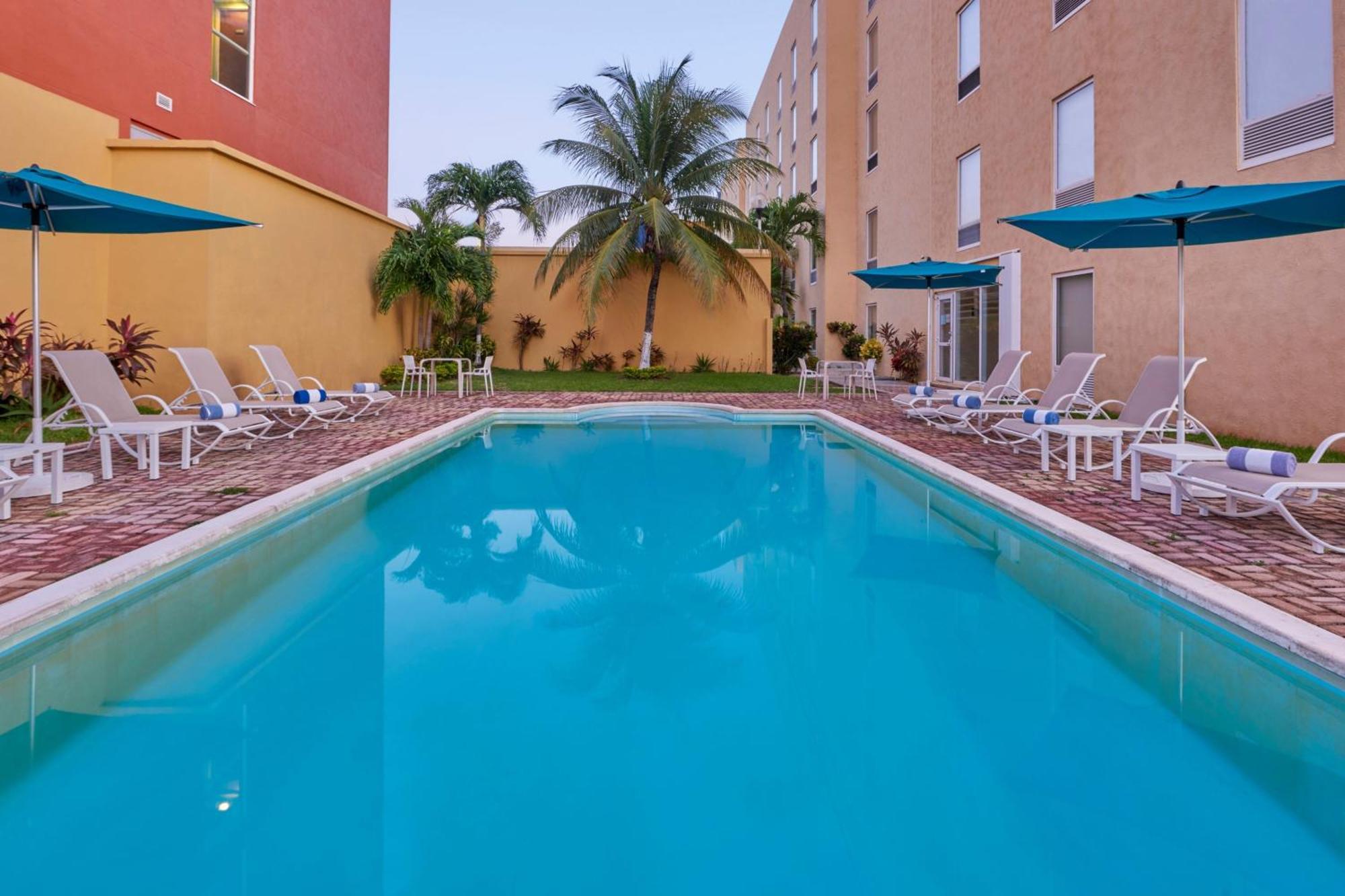 City Express Junior By Marriott Cancun Ngoại thất bức ảnh