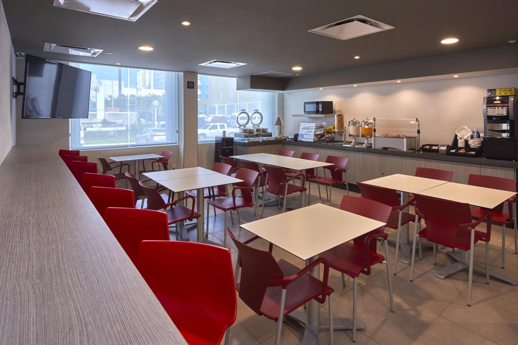 City Express Junior By Marriott Cancun Ngoại thất bức ảnh