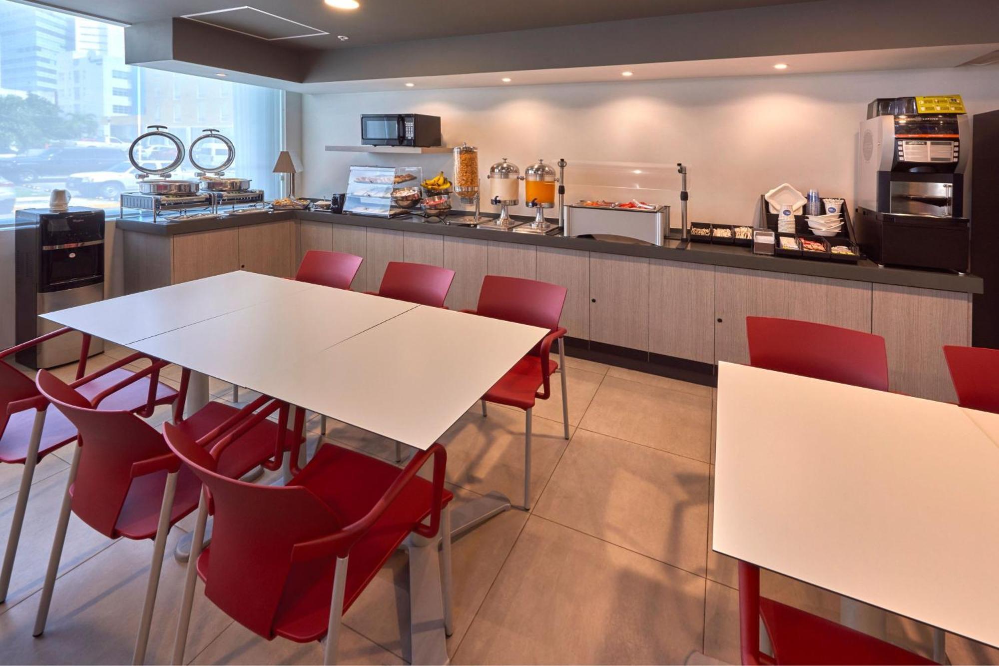 City Express Junior By Marriott Cancun Ngoại thất bức ảnh