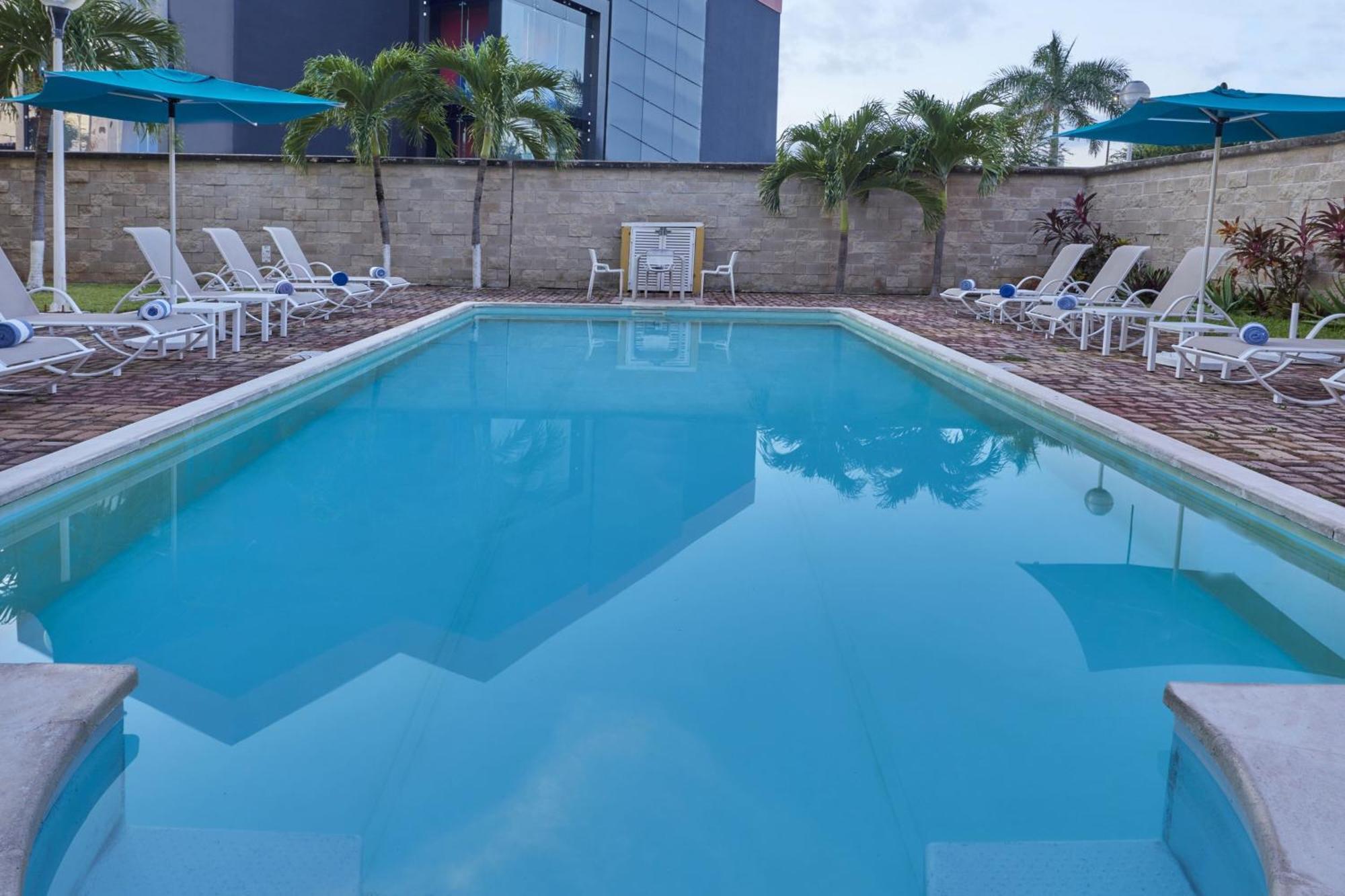 City Express Junior By Marriott Cancun Ngoại thất bức ảnh